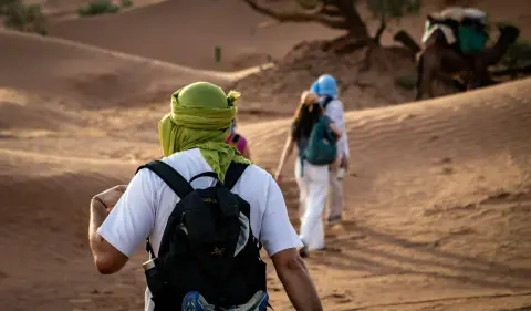 Trek dans le désert ou circuit dans le Sahara : comment choisir au Maroc ?