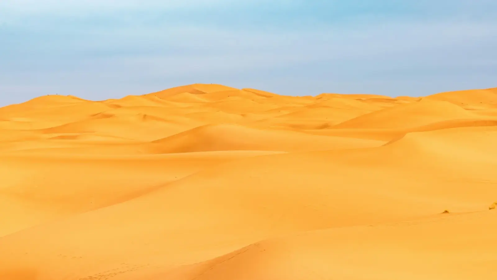 Panorama des dunes de sable doré d’Erg Chigaga