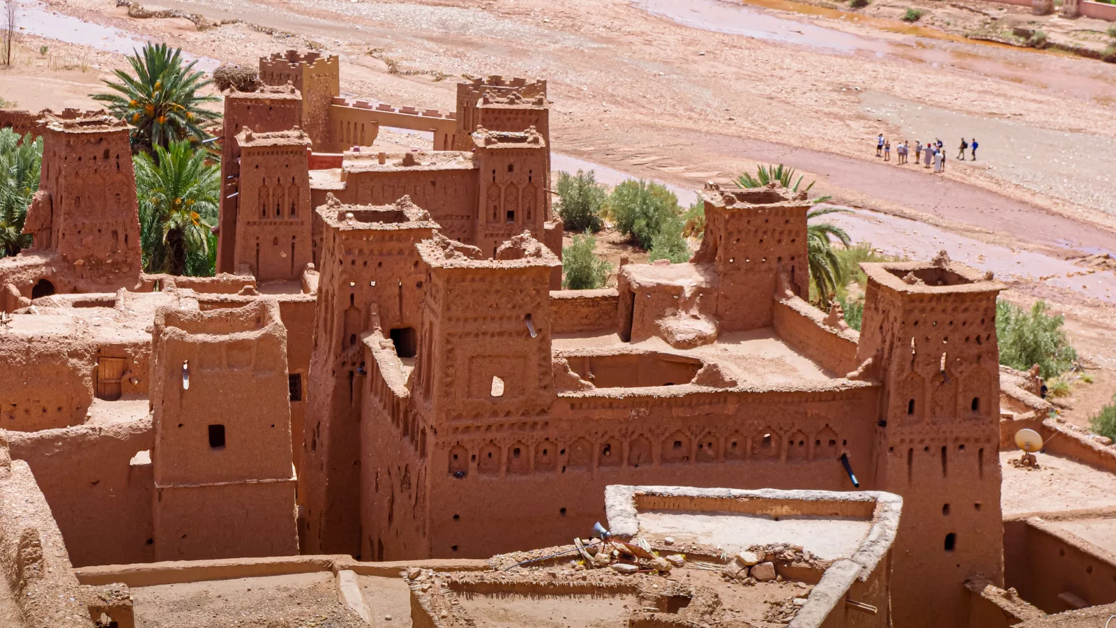 Drive to Aït Ben Haddou via Ouarzazate