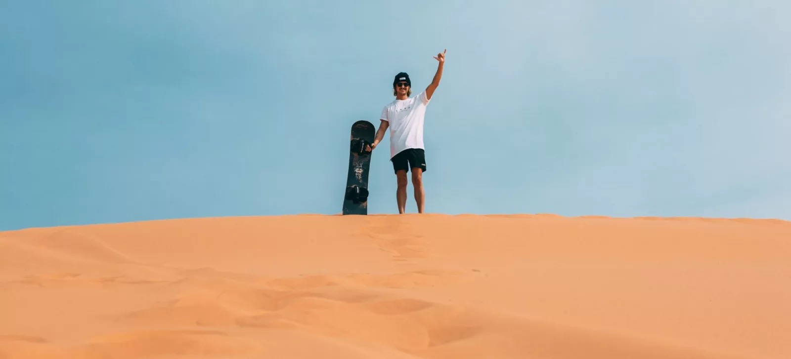 4WD Tour of Erg Chebbi With Cultural Performance and Sandboarding