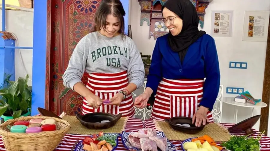 Partecipare a un corso di cucina marocchina