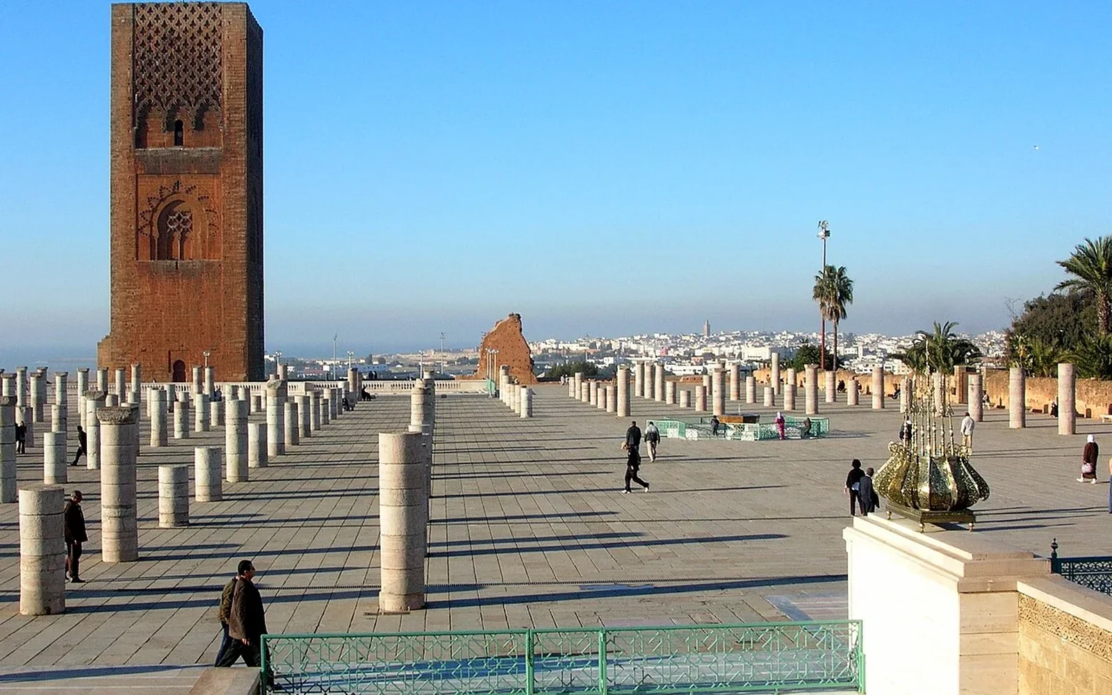 Tour de 13 días por Marruecos desde Casablanca: Ciudades Imperiales y Sáhara